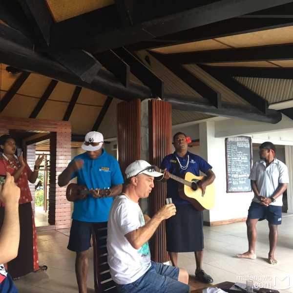 斐济女足队员在南太平洋赛事中亮相