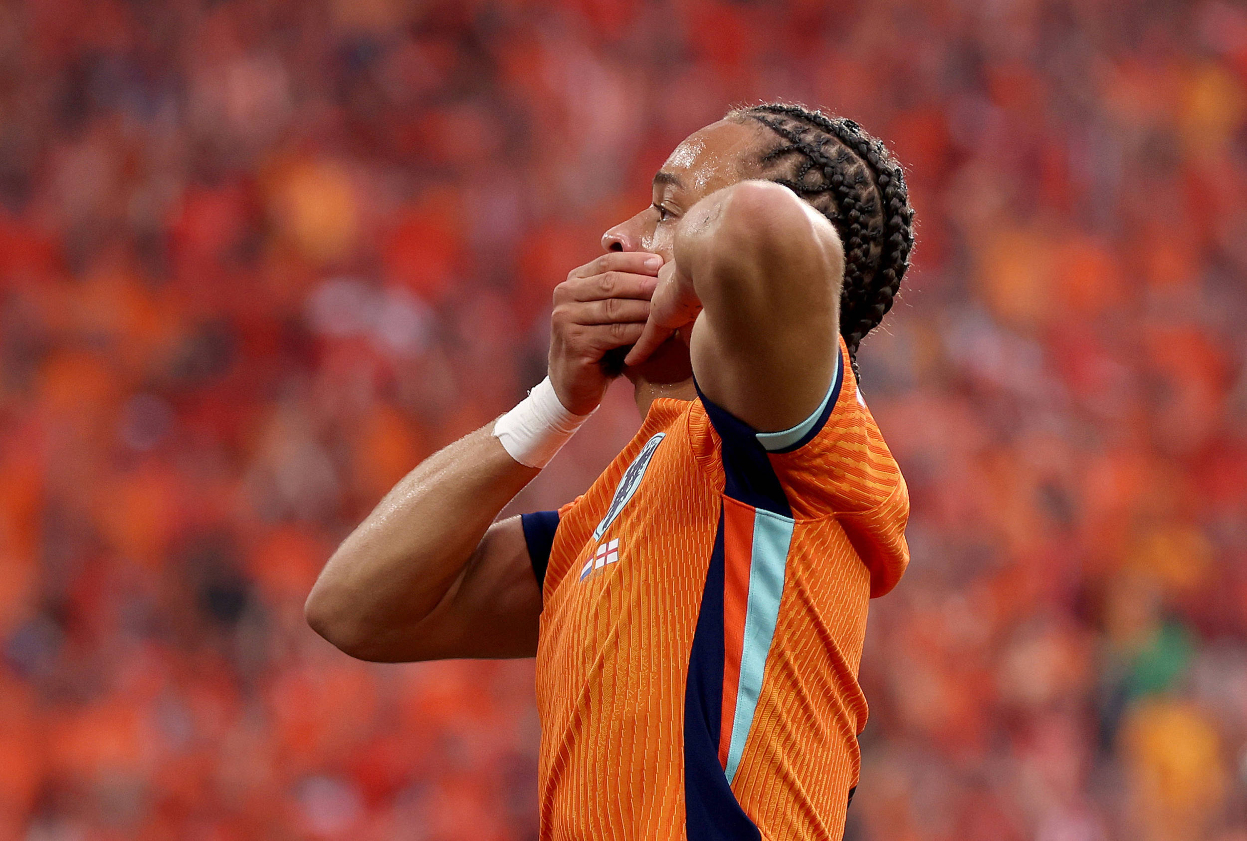 关于英格兰队迎战德国队，雄心壮志必取胜的信息