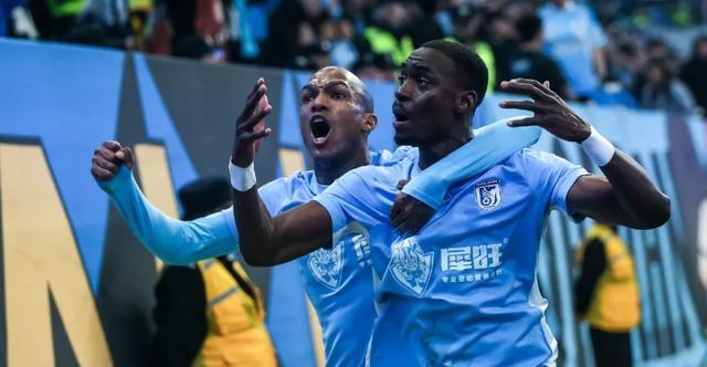 球队新引援表现出色，助力球队豪取连胜