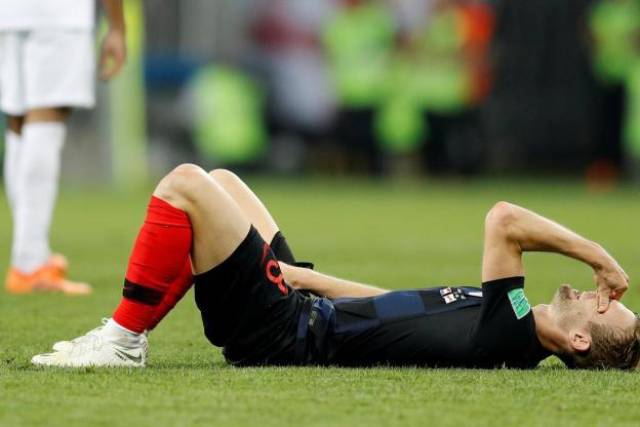 网络正选:海沃德因左脚扭伤将缺席