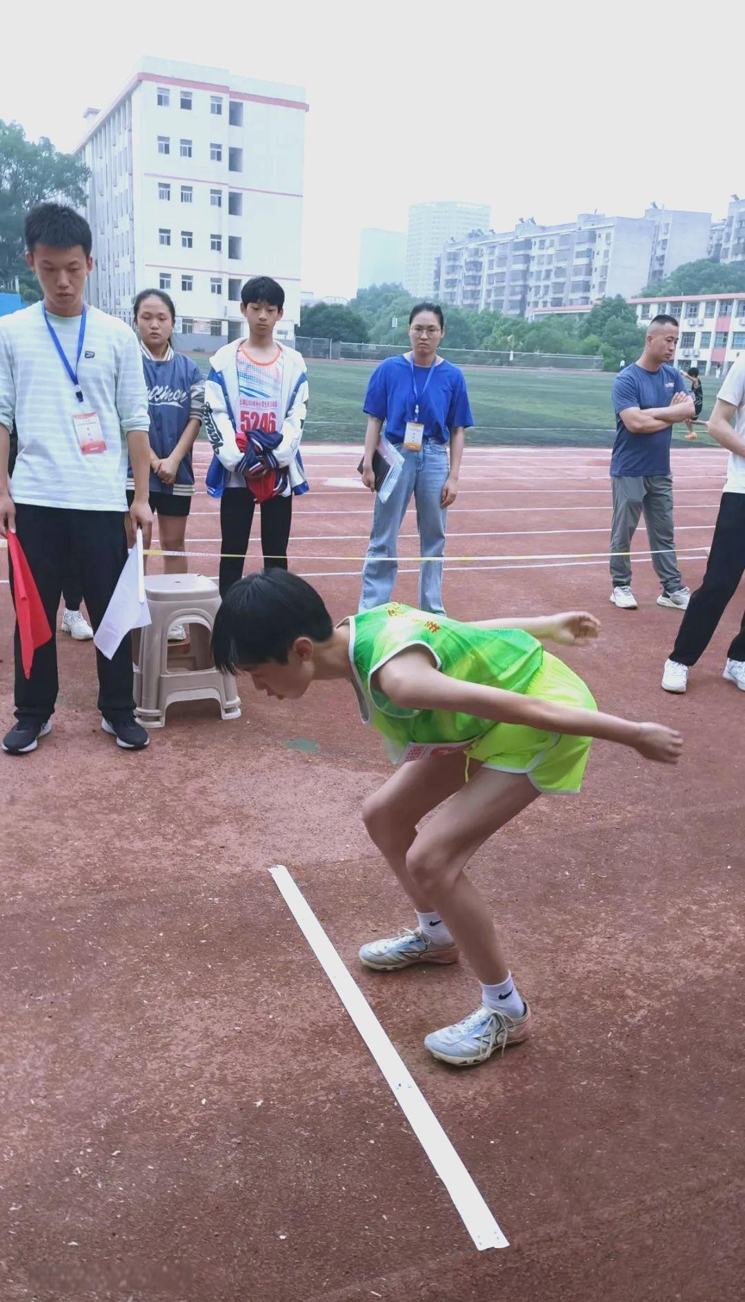 PG电子试玩-雄姿英发：田径选手再现风采