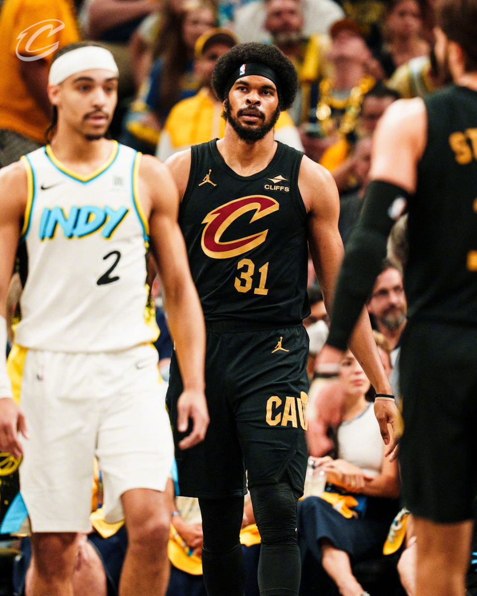 意外之喜！黑马球队逆袭打破纪录，晋级半决赛