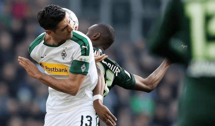 关于霍芬海姆主场获胜，击败了法兰克福的信息