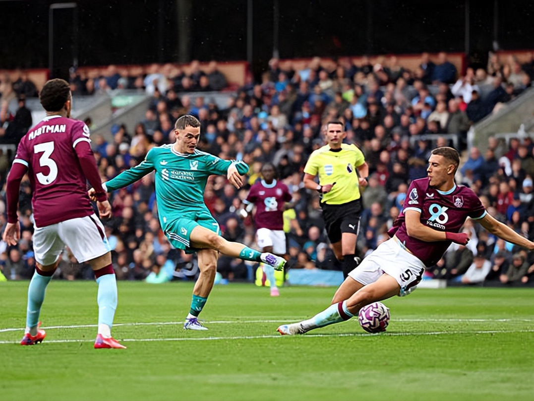 关于伯恩利主场不败，英超生存希望加大的信息