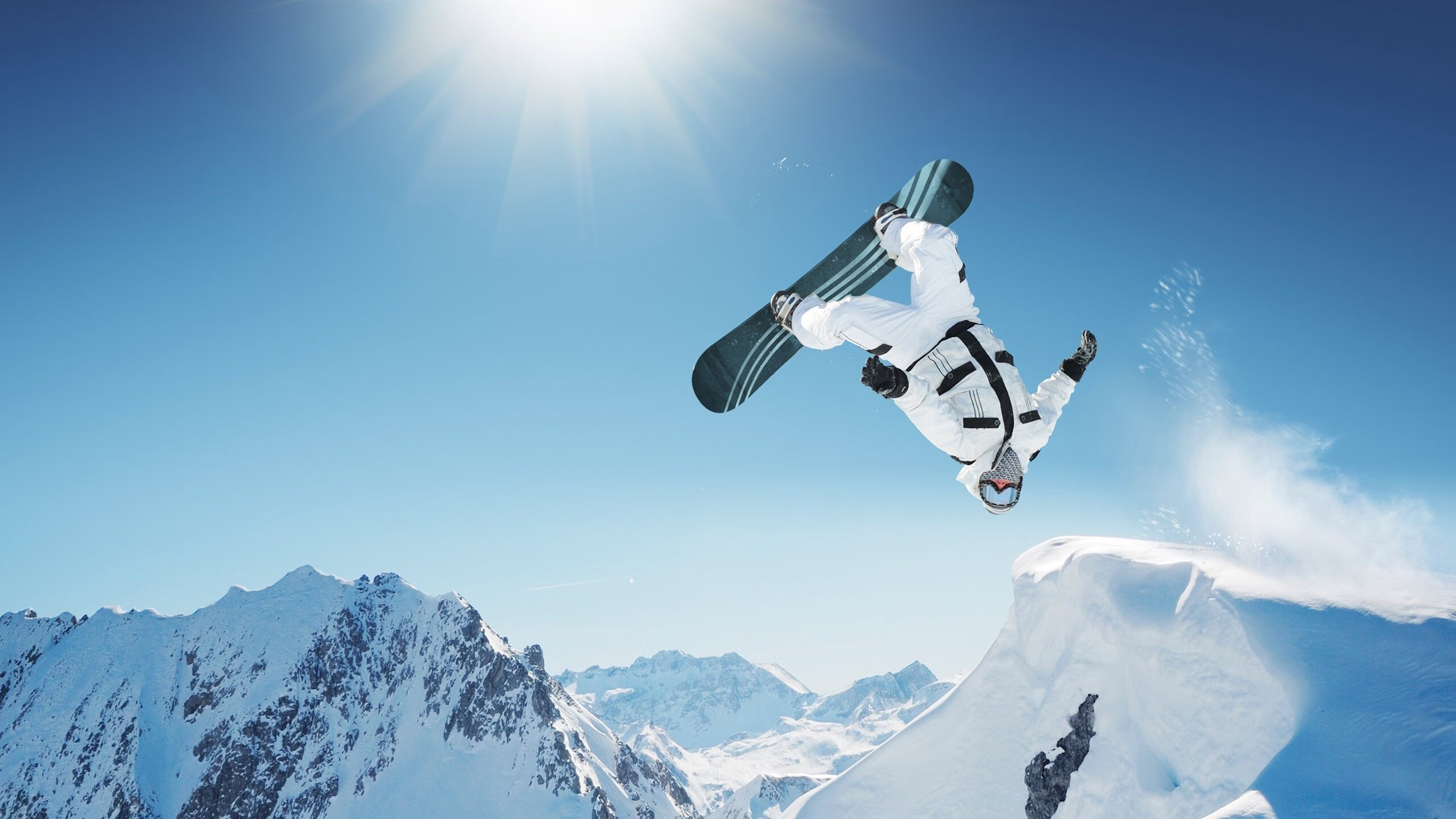 双轨奇迹同夜上演,当马丁铁蹄碾过索伯,诺里斯划破历史天空