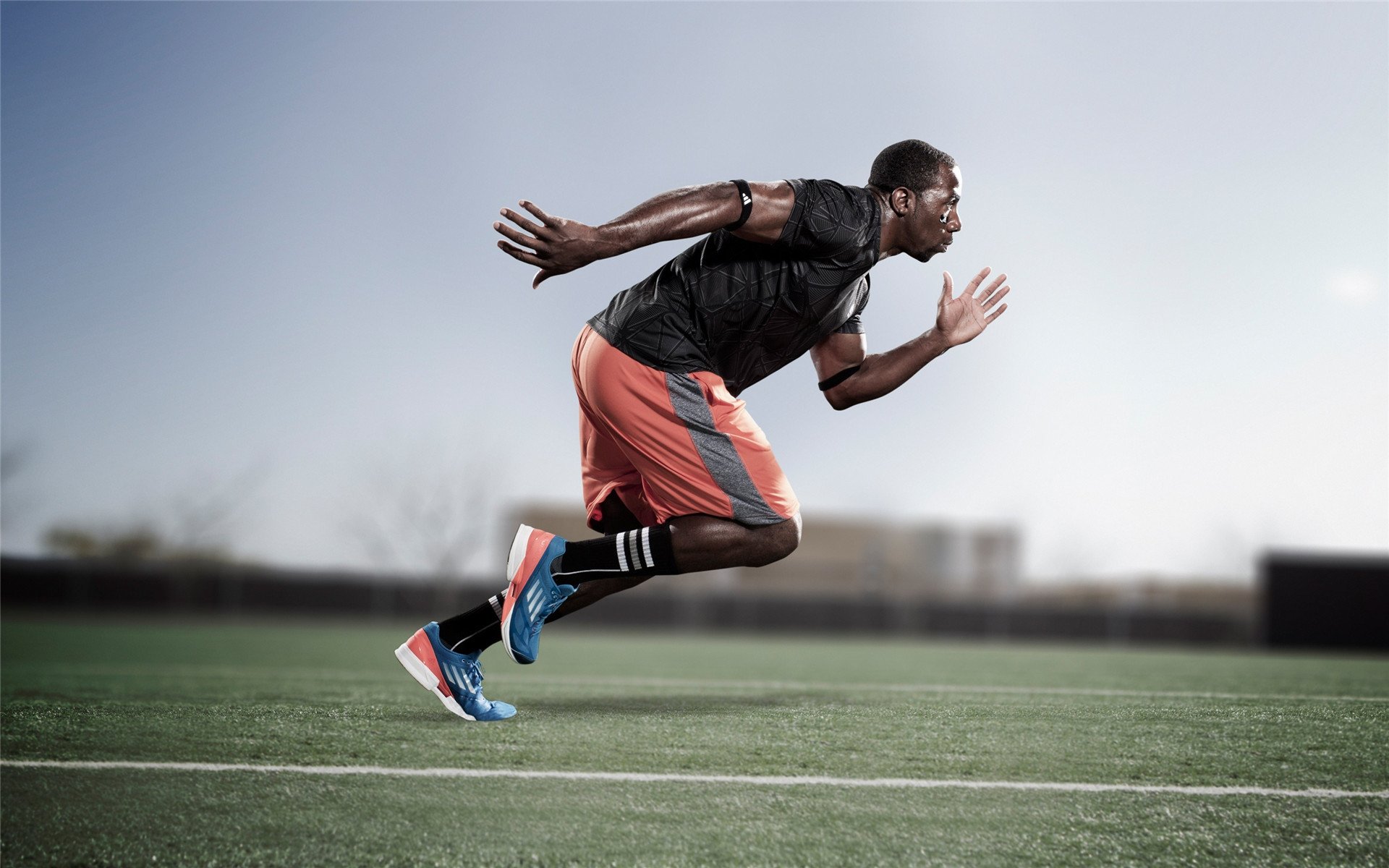 跨洋绝杀夜,当莫兰特在乌鲁木齐的球场上演不可能的翻盘