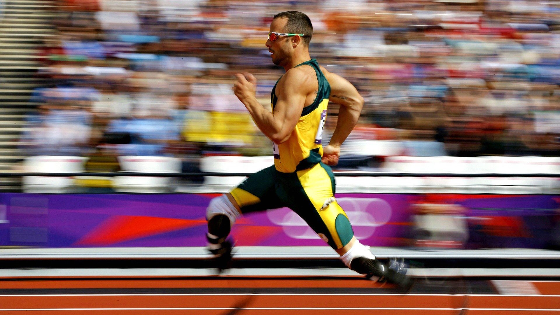 赛道变色龙，当红牛的王座遭遇马丁的利刃，诺里斯如何用一次超车重写剧本